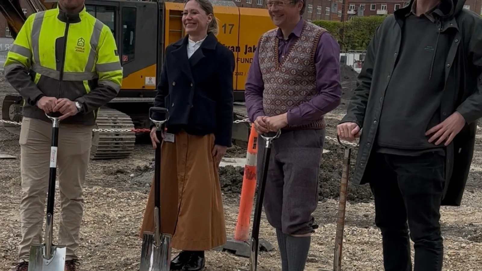 Første spadestik taget til nyt Valby Bibliotek