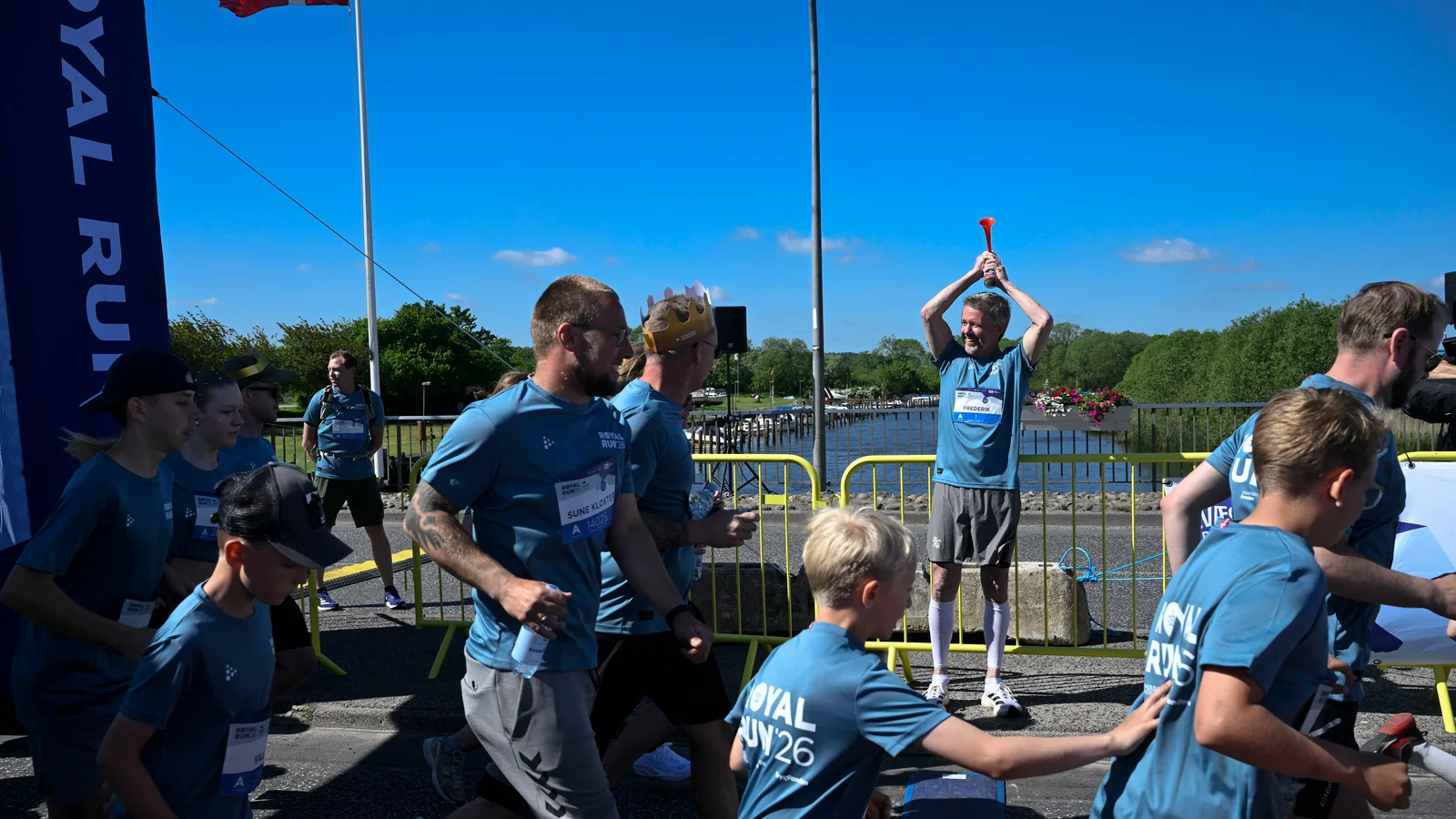Starten er gået: H.M. Kongen åbnede Royal Run ’26 i Randers