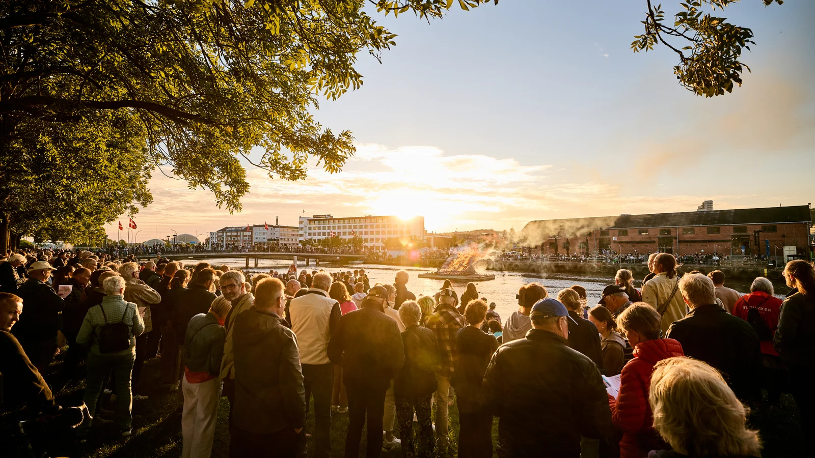 Sankt Hans på Tronholmen og i Nørrevangsparken