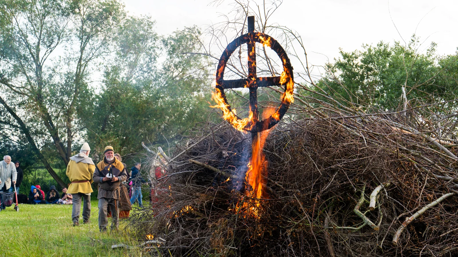 Sankt Hans med vikingerne og Borgmester Knud Vincents