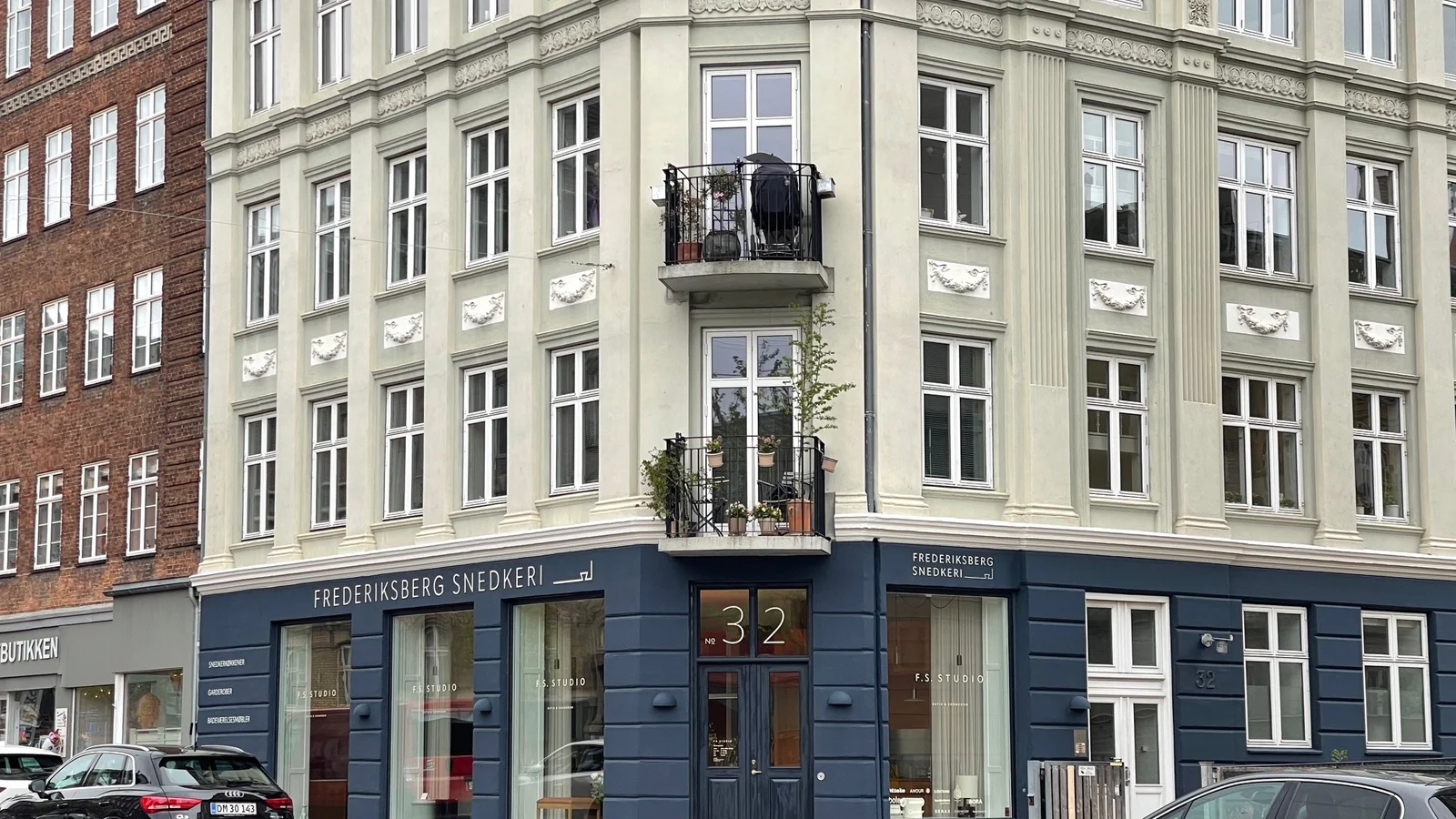 Hjælp os med at finde Frederiksbergs flotteste nyistandsatte facade, bæredygtige tiltag eller byrum