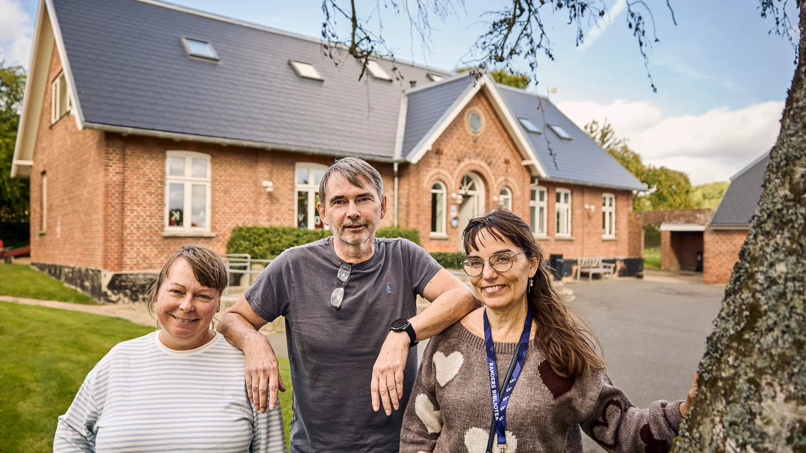 Dronningborg Bibliotek fejrer 60 år med eventyr, sang, historie, kage og krea