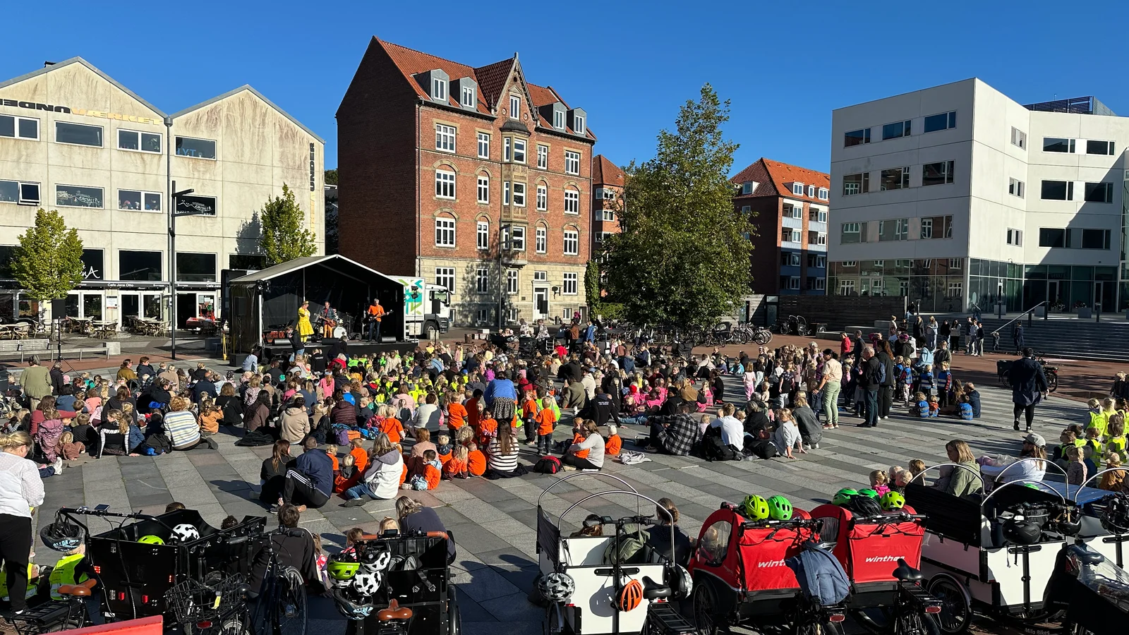 Det kribler og krabler, når Små Synger Sammen i september