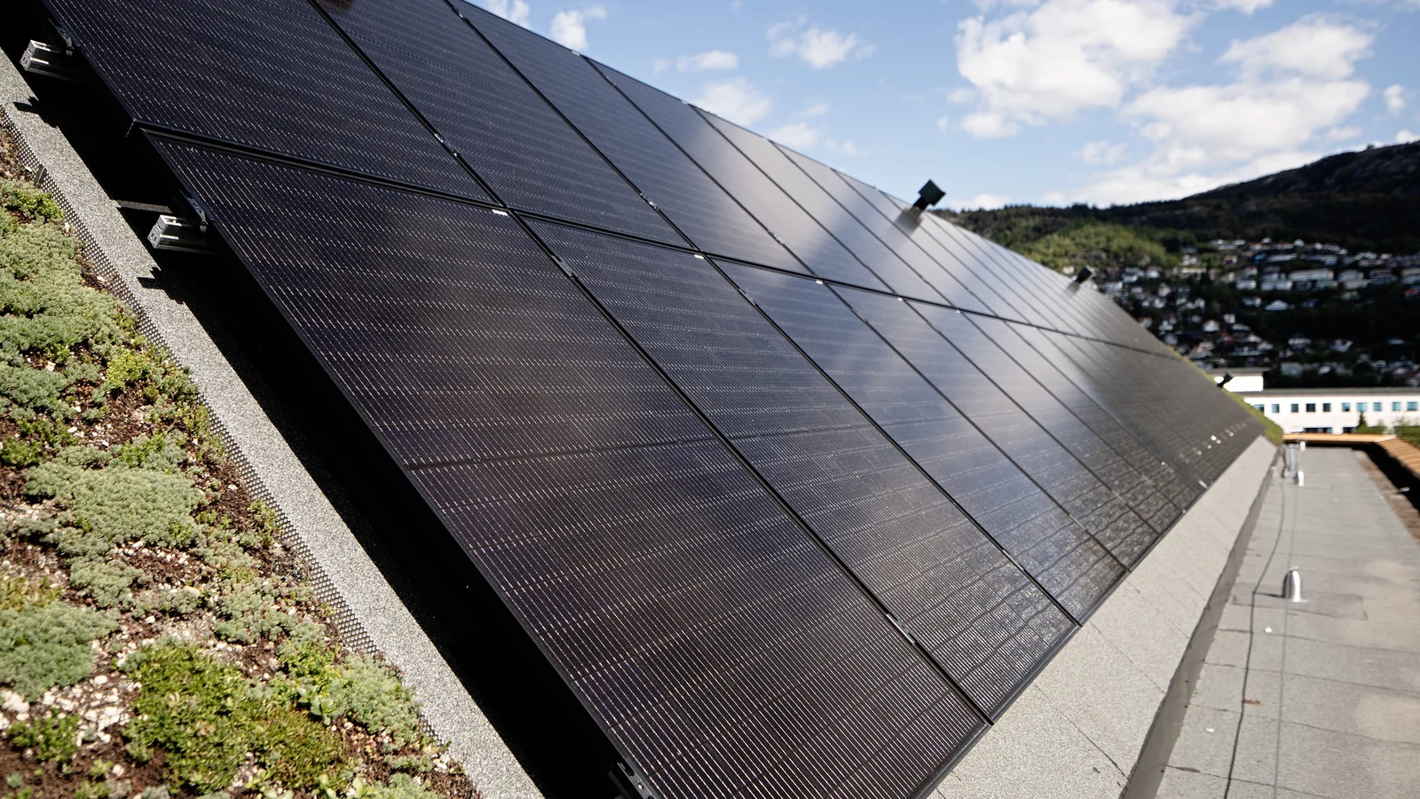 Nye beregninger: Solenergi fra tagflader kan få en vigtig rolle i fremtidens energisystem