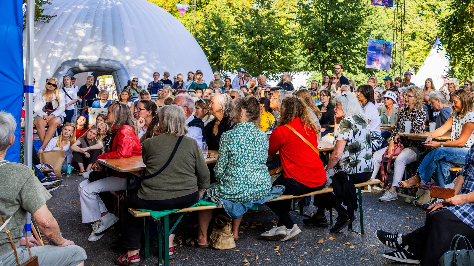 Hvorfor er det blevet så svært at ses? Krop og Kærlighed sætter venskaber under lup