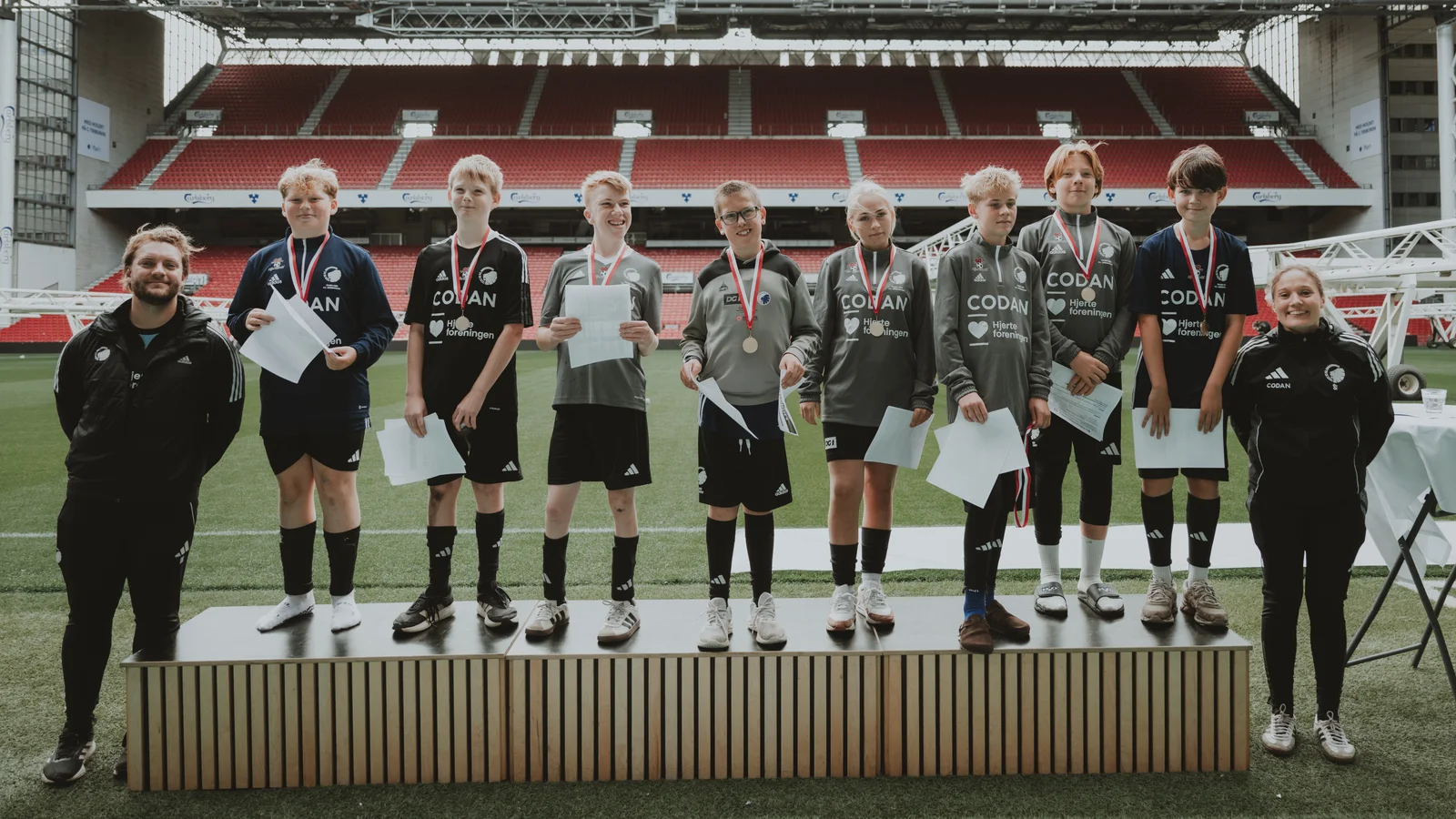 Fodbold, fællesskab og store oplevelser: Hjertebørn i fodboldskole hos F.C. København