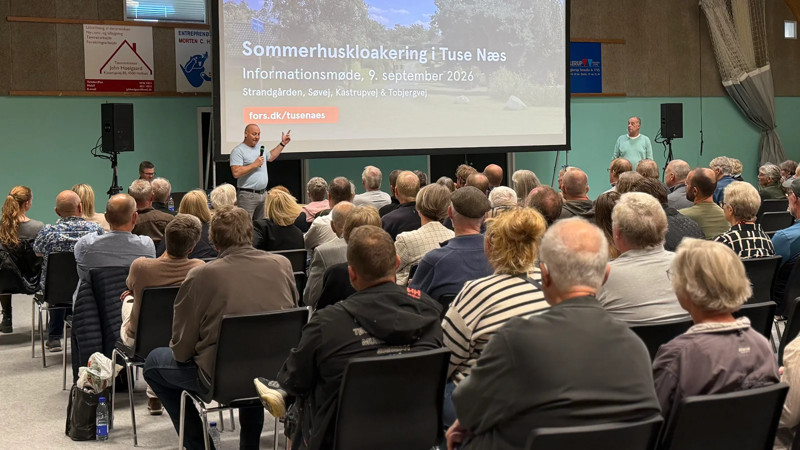 Godt 100 sommerhusejere kom til informationsmøde på Tuse Næs