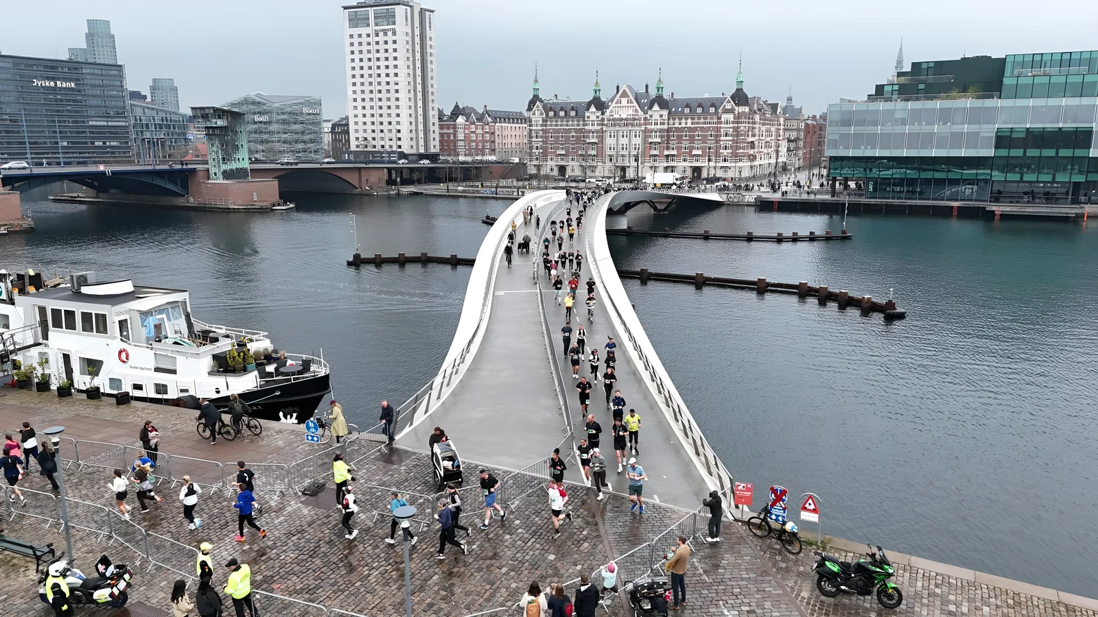 Rekordinteresse for Royal Copenhagen City Half – men trafikken kan knap mærke de 10.000 løbere
