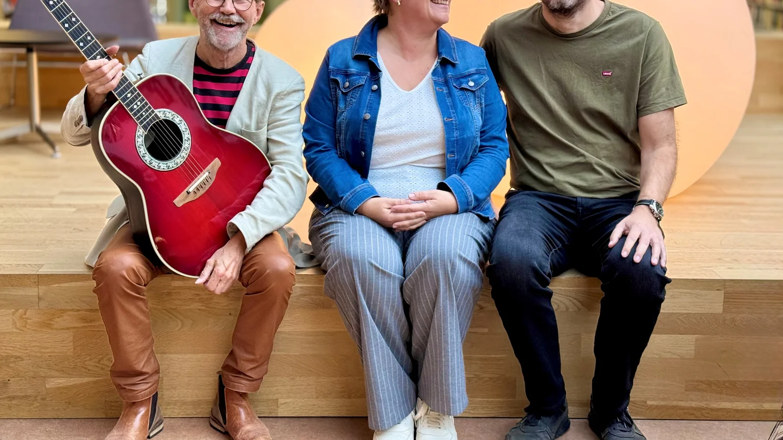 Syng med Henrik og Mette, der sætter toner til livets store oplevelser